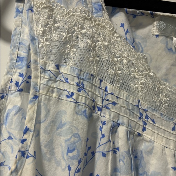 Eileen West Blue Floral Nightgown - Picture 7 of 8